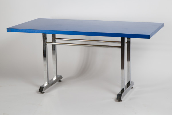 Vierkantstahlrohr-Tisch mit blauer Platte